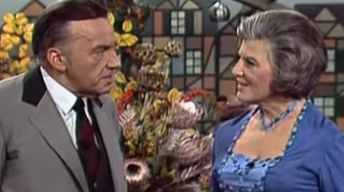 Heinz Schenk wird Gastgeber in „Zum Blauen Bock“