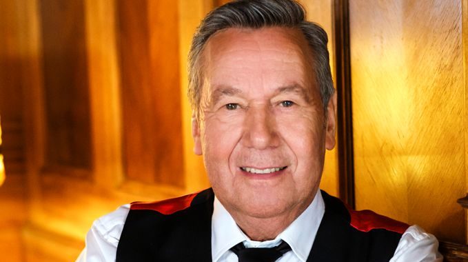 Zum 70. Geburtstag von Roland Kaiser erscheint das Album „Meine Playlist – Alles was Du willst“ mit 3 individuellen CDS